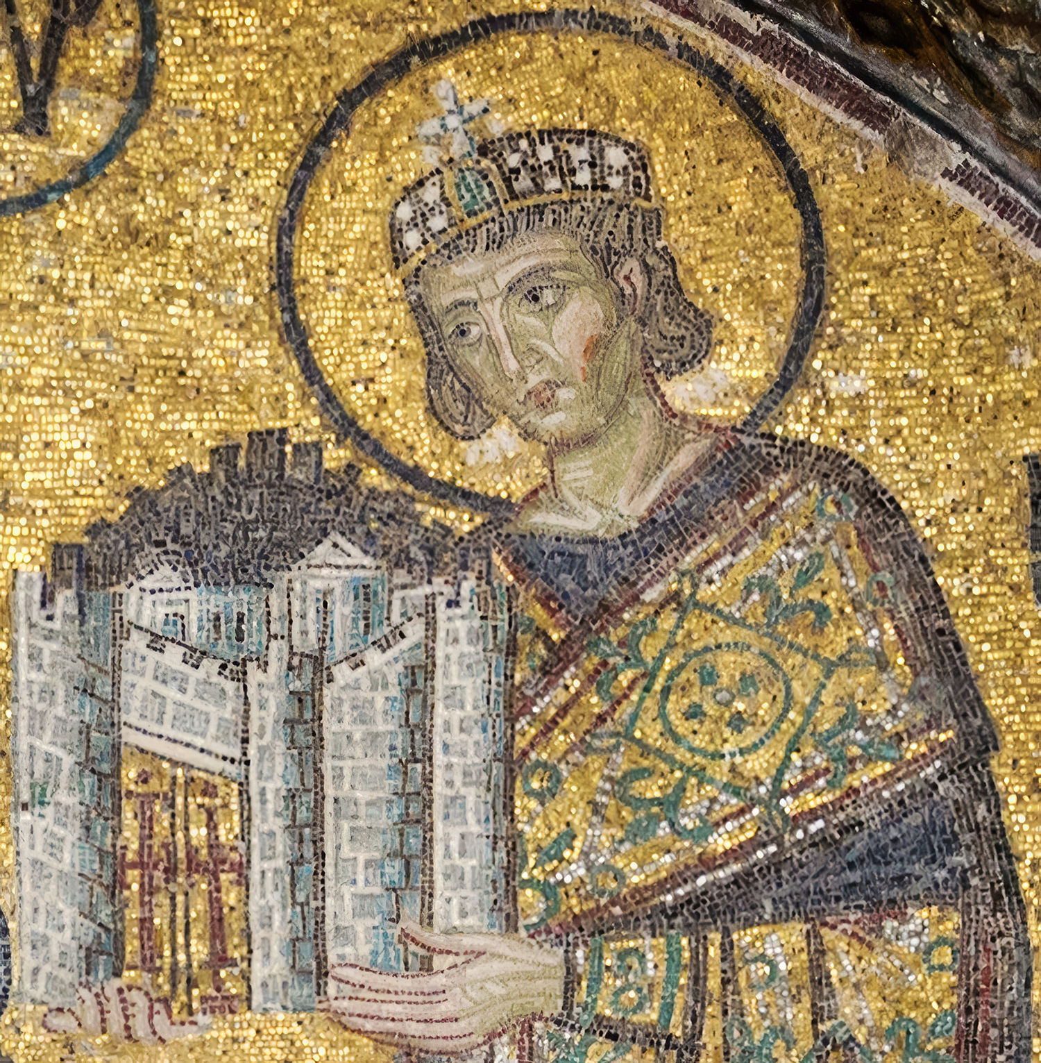 Constantine_I_Hagia_Sophia-topaz-upscale-4x_s