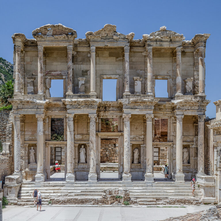 Ephesus_Celsus_Library_Façade_s