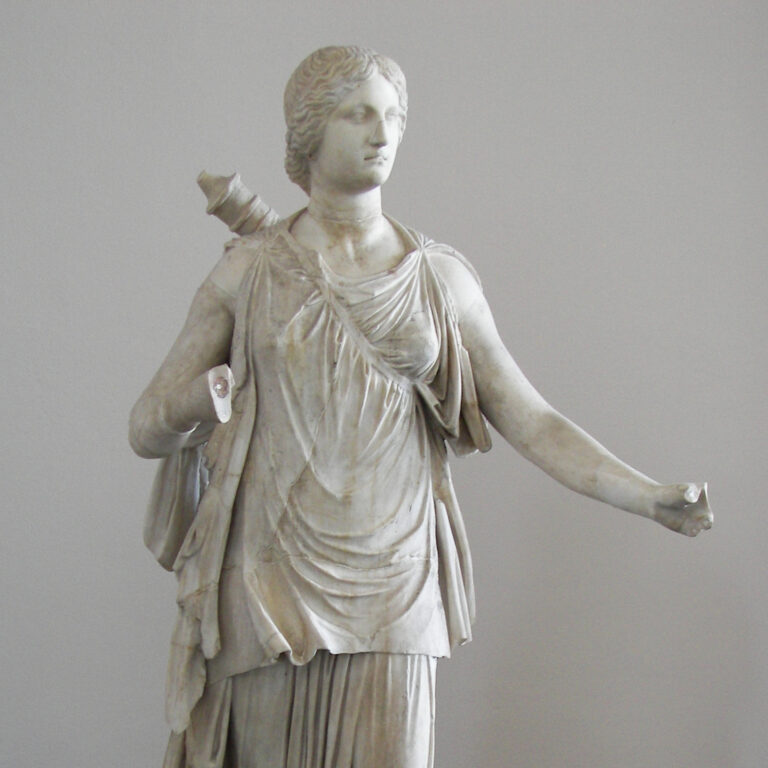 Pergamonmuseum_Statue_05_cropped