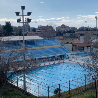 kolimvitirio-neapoli Κολυμβητήριο Στρεμπενιώτη. Από: https://www.karfitsa.gr/streets-of-skg/streets-of-skg-strebenioti-mia-oasi-sta-dytika-tis-thessalonikis/