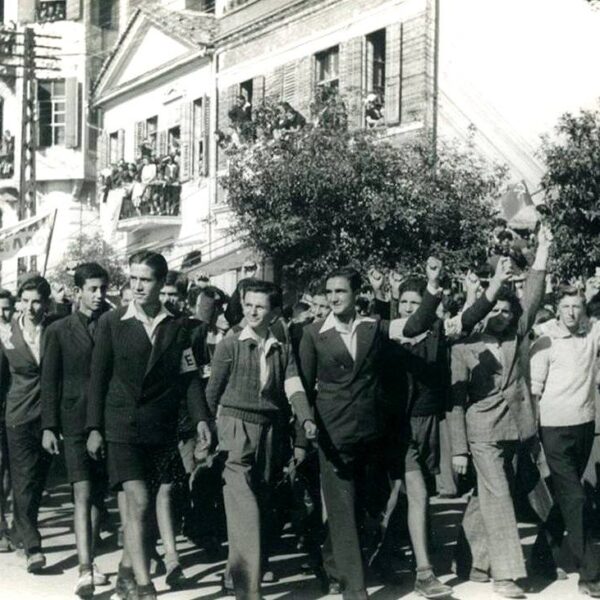 Απελευθέρωση της Θεσσαλονίκης 10481927-10205307012303369-4049521393533399785-o-1 Απελευθέρωση της Θεσσαλονίκης 30 Οκτωβρίου 1944. Από: https://parallaximag.gr/thessaloniki-news/30-oktovrioy-1944-i-schedon-xechasmeni-epeteios